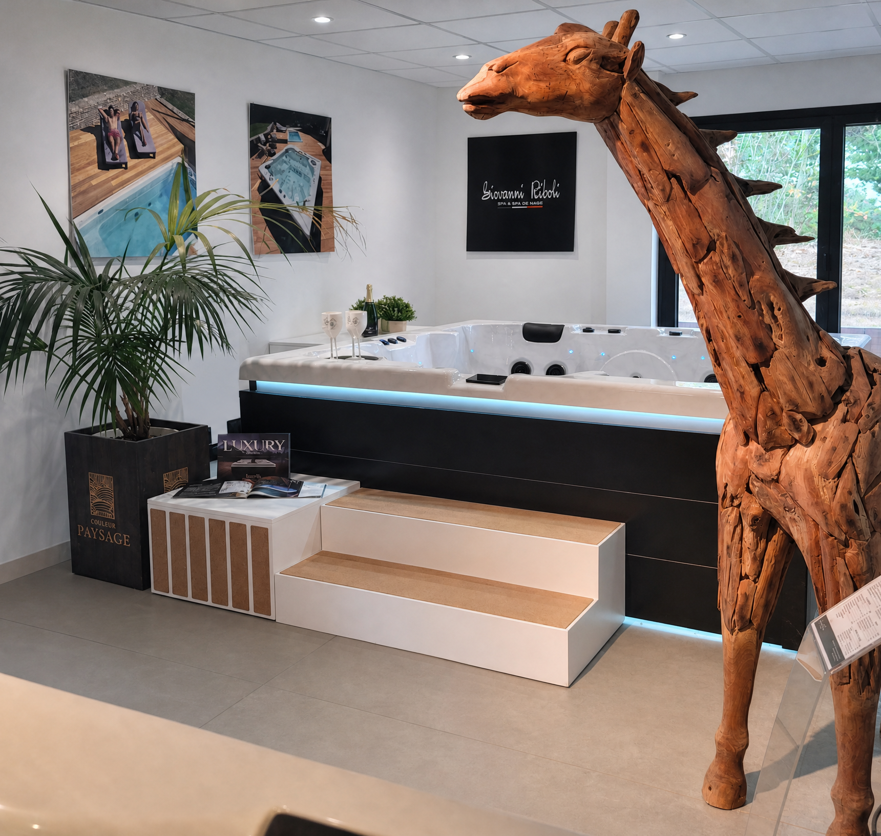 napoli-luxe-showroom
